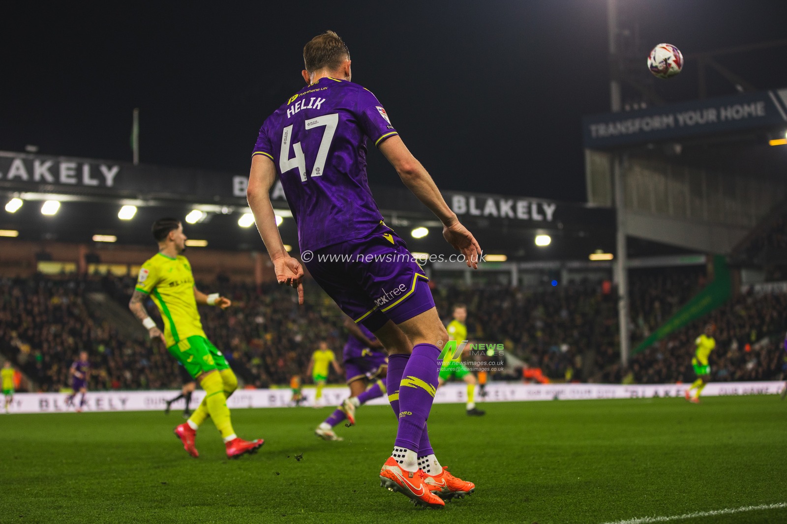 MichaÅ‚ Helik of Oxford United during the Sky Bet Championship match Norwich City vs Oxford United at Carrow Road, Norwich, United Kingdom, 7th March 2025

(Photo by Craig Evans/News Images)