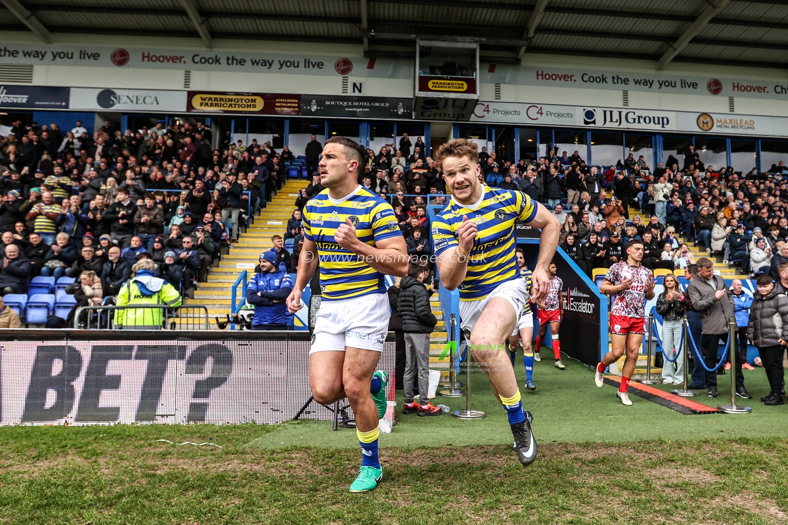 Josh Smith of Warrington Wolves comes out for the game during the Betfred Super League round 7 match Warrington Wolves vs Leigh Leopards at The Halliwell Jones Stadium, Warrington, United Kingdom on 04 April 2026

(Photo by Alfie Cosgrove/News Images)