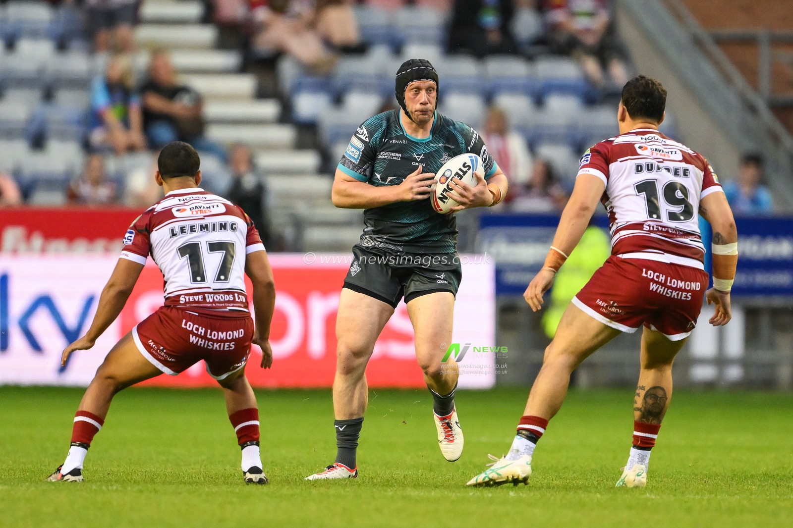 Chris Hill of Huddersfield Giants in action during the Betfred Super League Round 20 match Wigan Warriors vs Huddersfield Giants at DW Stadium, Wigan, United Kingdom, 1st August 2024

(Photo by Craig Thomas/News Images)