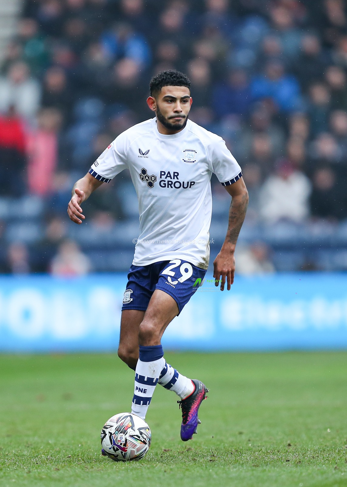 Kaine Kesler Hayden of Preston North End with ball at his feet during the Sky Bet Championship match Preston North End vs Burnley at Deepdale, Preston, United Kingdom, 15th February 2025

(Photo by Jorge Horsted/News Images)