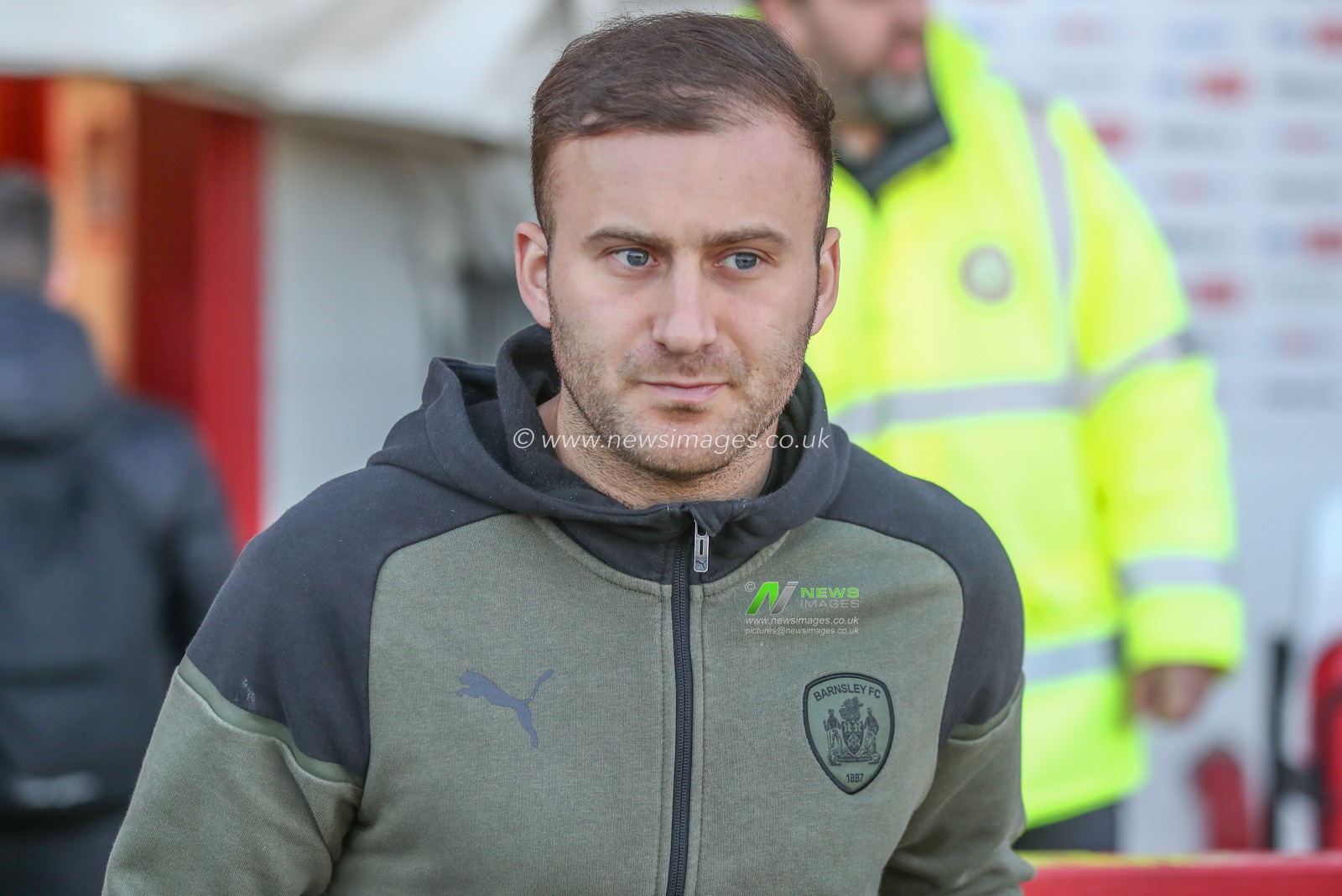 Herbie Kane of Barnsley arrives during the Sky Bet League 1 match Stevenage vs Barnsley at Lamex Stadium, Stevenage, United Kingdom, 9th April 2024

(Photo by Alfie Cosgrove/News Images)