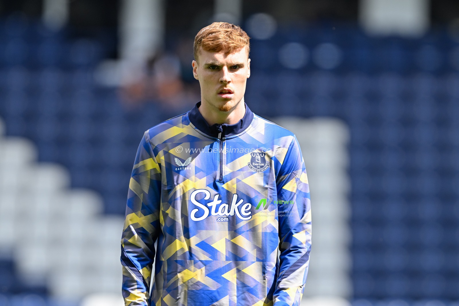 Jake O'Brien of Everton warms up ahead of the Pre-season friendly match Preston North End vs Everton at Deepdale, Preston, United Kingdom, 3rd August 2024

(Photo by Cody Froggatt/News Images)