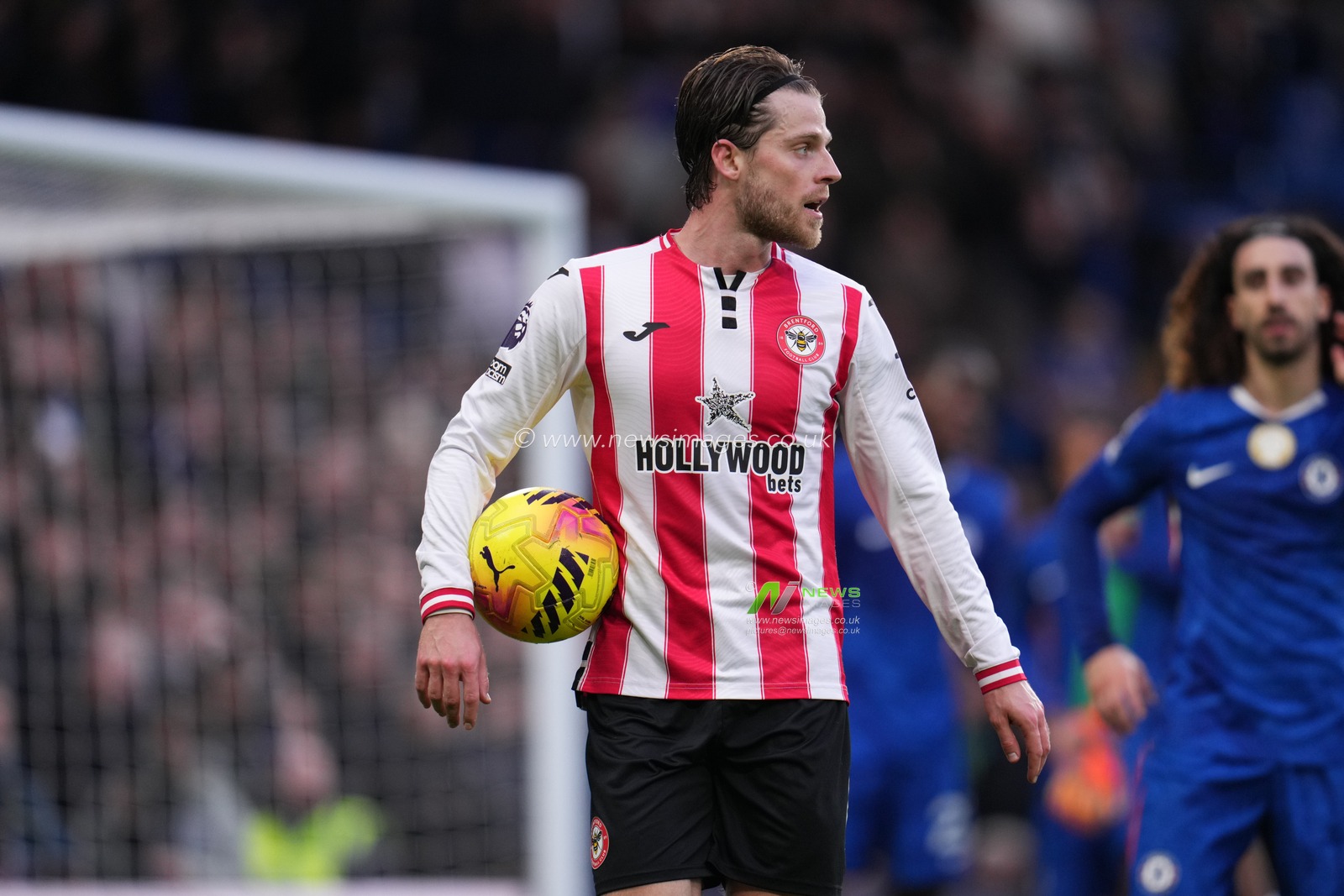 Mathias Jensen of Brentford during the Premier League match Chelsea vs Brentford at Stamford Bridge, London, United Kingdom, 17th January 2026

(Photo by Harvey Murphy/News Images)