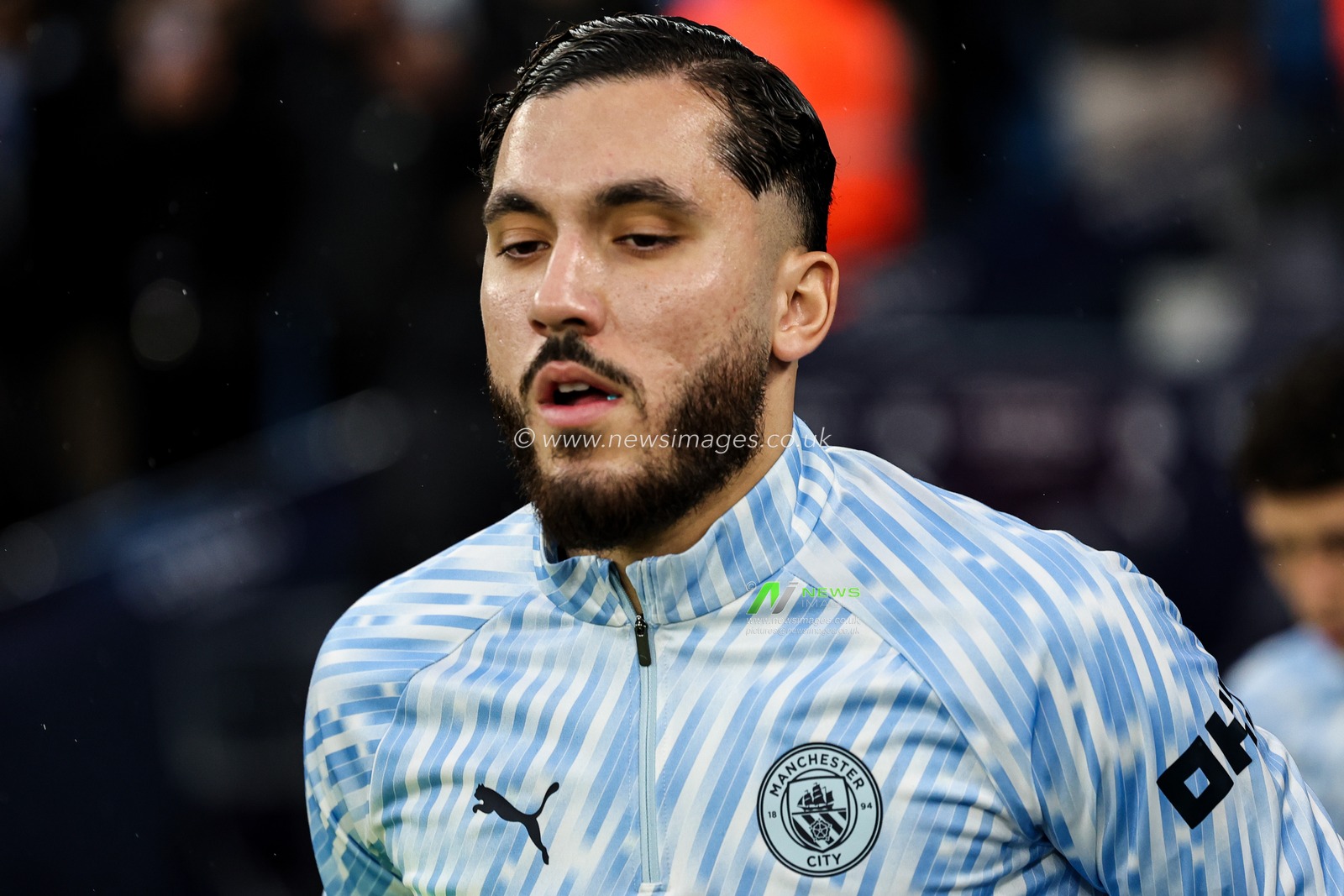 Rayan Cherki of Manchester City warms up ahead of the Premier League match Manchester City vs Liverpool at Etihad Stadium, Manchester, United Kingdom, 9th November 2025

(Photo by Mark Cosgrove/News Images)

*** GER AUT SUI OUT ***