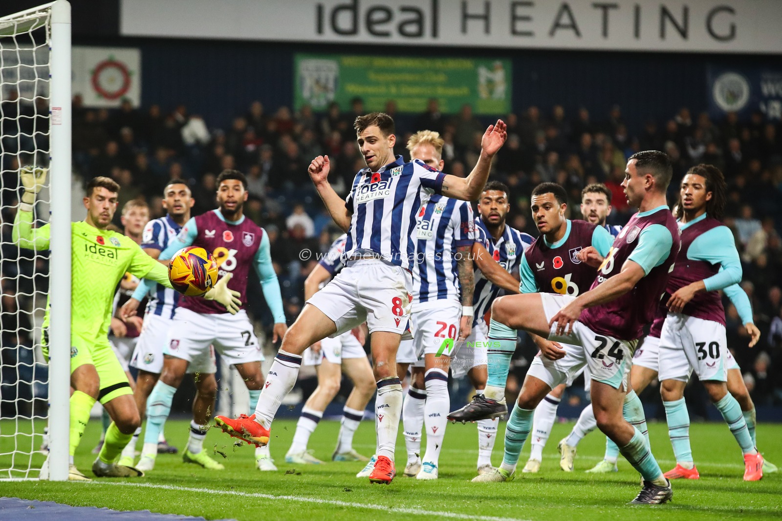 Jayson Molumby of West Bromwich Albion clears a corner out for another corner during the Sky Bet Championship match West Bromwich Albion vs Burnley at The Hawthorns, West Bromwich, United Kingdom, 7th November 2024

(Photo by Gareth Evans/News Images)