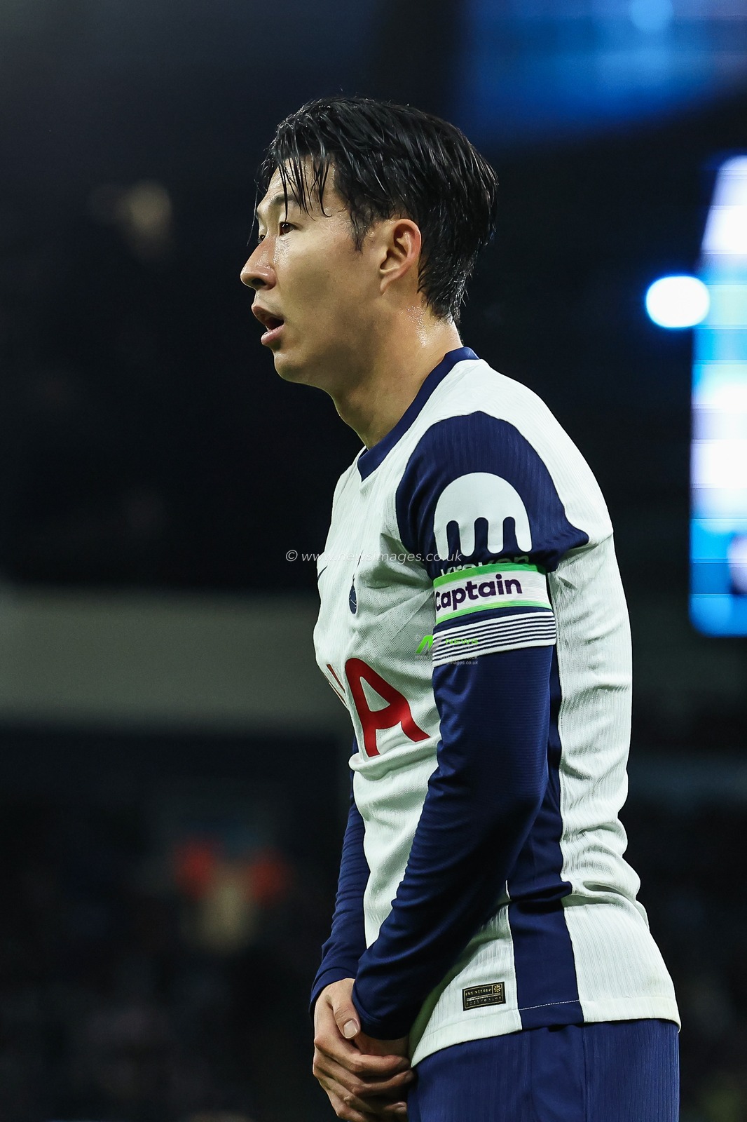 Son Heung-Min of Tottenham Hotspur during the Premier League match Manchester City vs Tottenham Hotspur at Etihad Stadium, Manchester, United Kingdom, 23rd November 2024

(Photo by Mark Cosgrove/News Images)