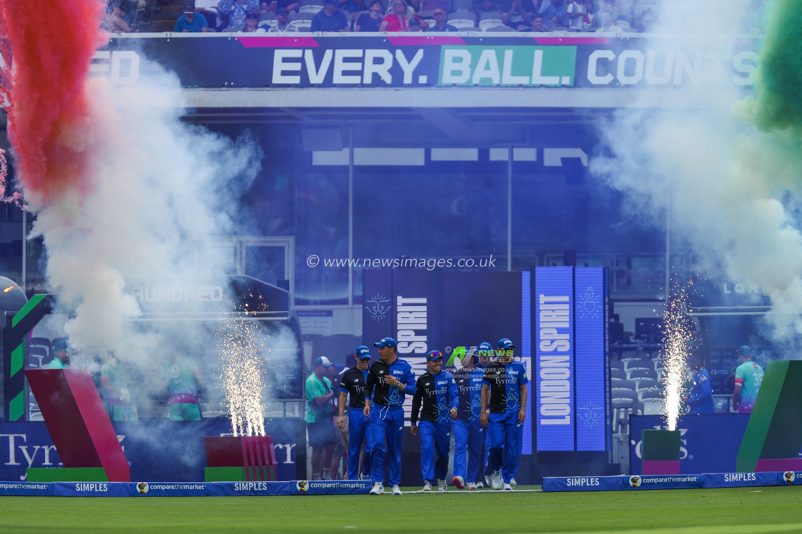 London Spirit players take to the field prior to the The Hundred match London Spirit Men vs Oval Invincibles at Lords, London, United Kingdom, 4th August 2024

(Photo by Izzy Poles/News Images)