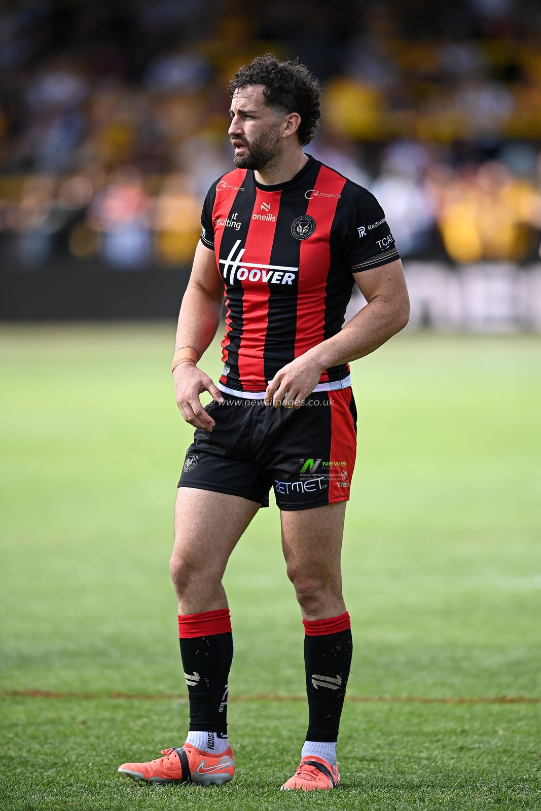 Toby King of Warrington Wolves during the Betfred Super League round 21 match Castleford Tigers vs Warrington Wolves at OneBore Stadium, Castleford, Untied Kingdom on 01 August 2026

(Photo by Ben Roberts/News Images)
