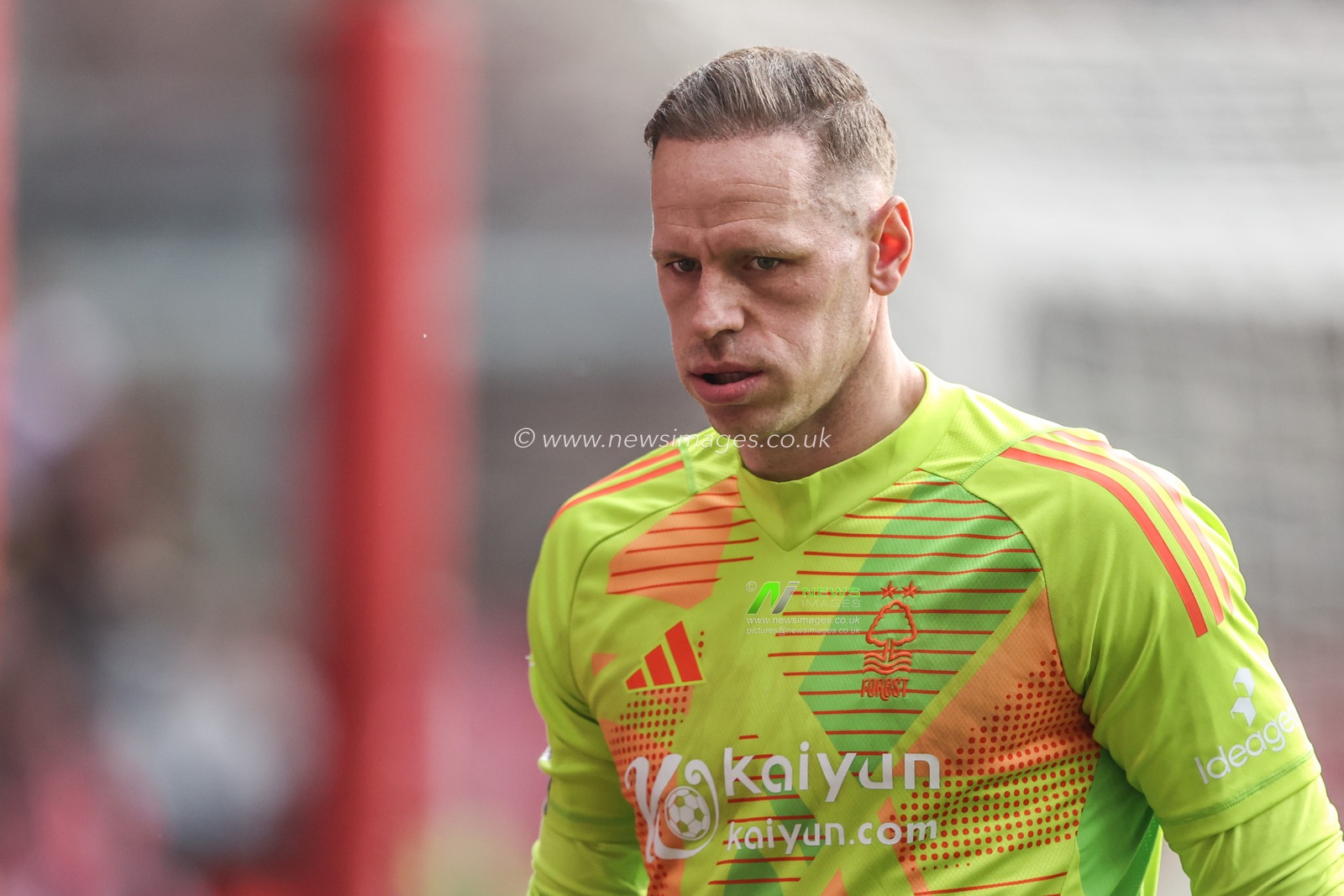 Matz Sels of Nottingham Forest during the Premier League match Nottingham Forest vs Everton at City Ground, Nottingham, United Kingdom, 12th April 2025

(Photo by Alfie Cosgrove/News Images)