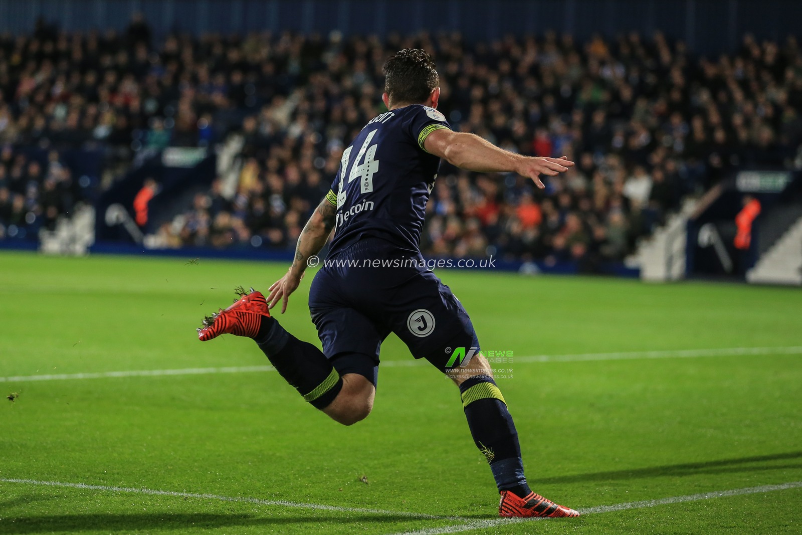 24th October 2018, The Hawthorns, West Bromwich, England; Sky Bet Championship, West Bromwich Albion v Derby County ; Jack Marriott (14) of Derby celebrates his goal to make it 0-1


Credit: Mark Cosgrove/News Images

English Football League images are subject to DataCo Licence
