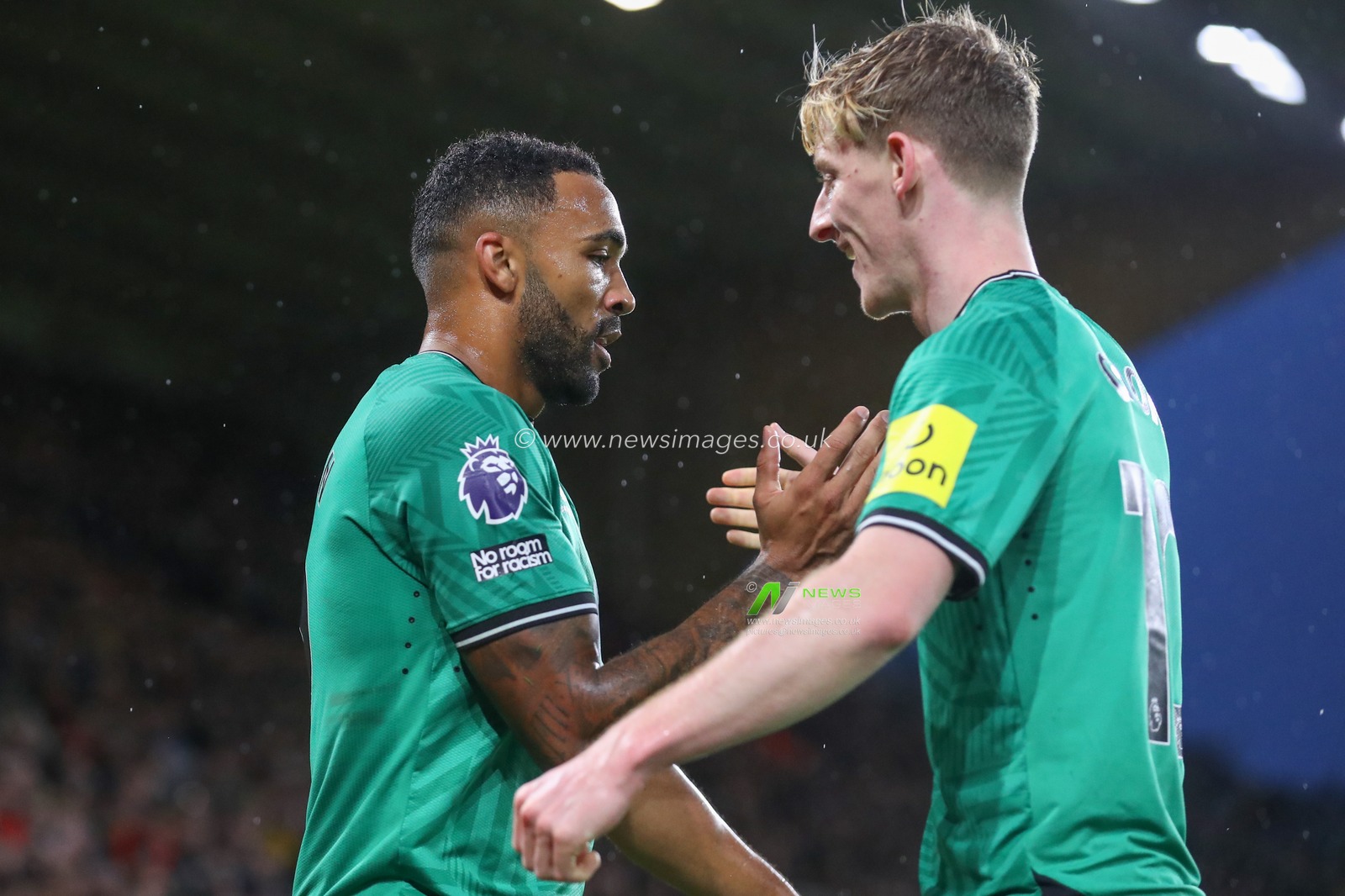 Callum Wilson #9 of Newcastle United celebrates his goal to make it 0-1 during the Premier League match Wolverhampton Wanderers vs Newcastle United at Molineux, Wolverhampton, United Kingdom, 28th October 2023

(Photo by Gareth Evans/News Images)