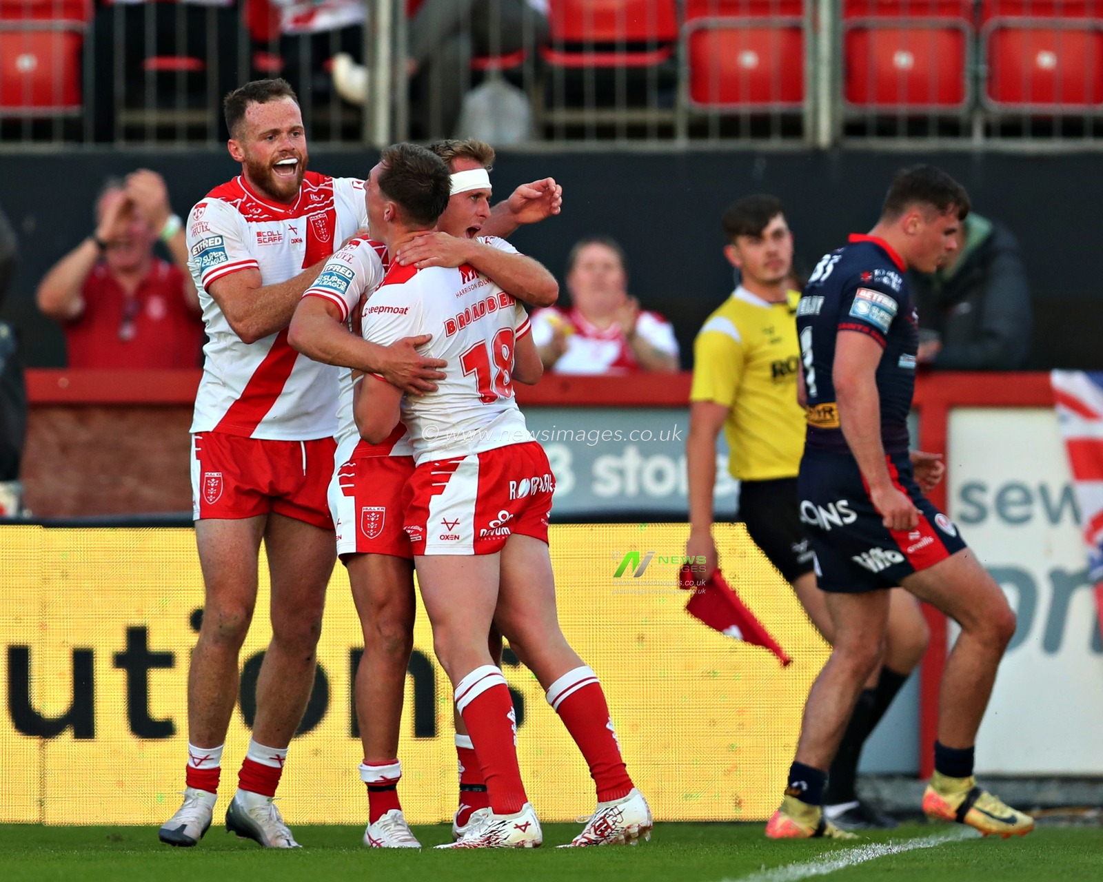 Jack Broadbent of Hull KR celebrates his second try during the Betfred Super League Round 13 match Hull KR vs St Helens at Sewell Group Craven Park, Kingston upon Hull, United Kingdom, 30th May 2025(Photo by Sam Eaden/News Images)
