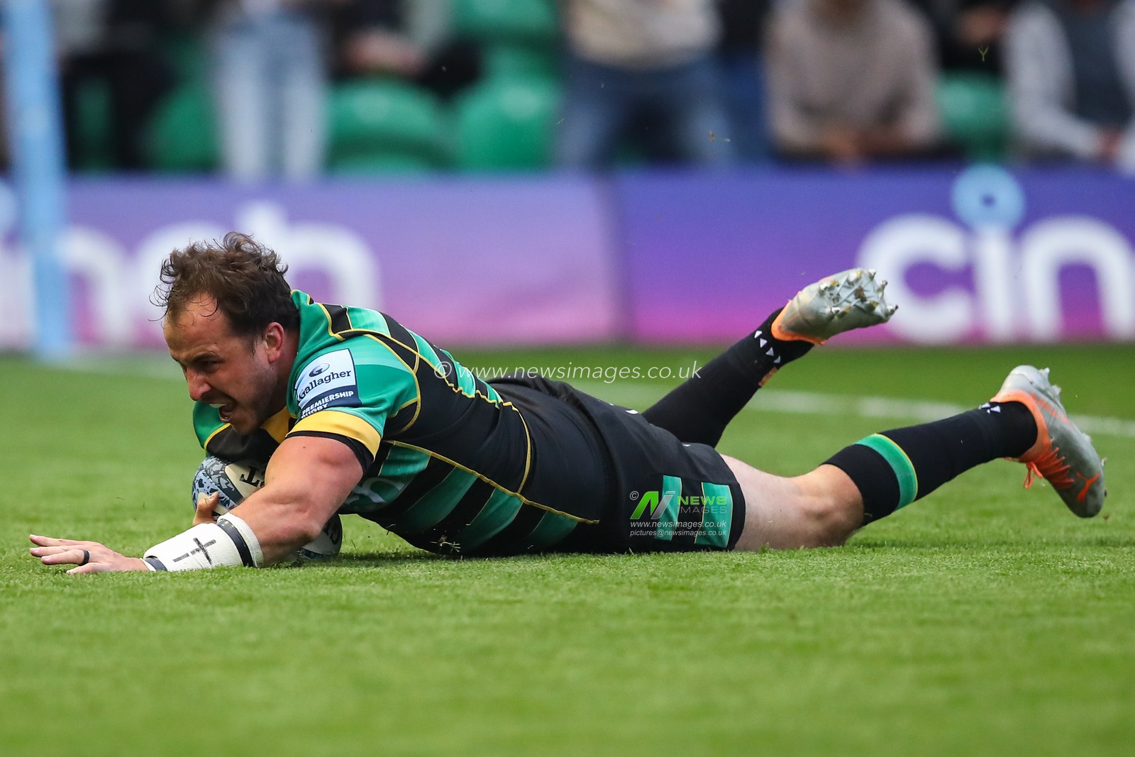 Burger Odendaal of Northampton Saints goes over for his teamâ€™s first try during the Gallagher Premiership Play-off Semi-final match Northampton Saints vs Saracens at Cinch Stadium at Franklin's Gardens, Northampton, United Kingdom, 31st May 2024

(Photo by Gareth Evans/News Images)
