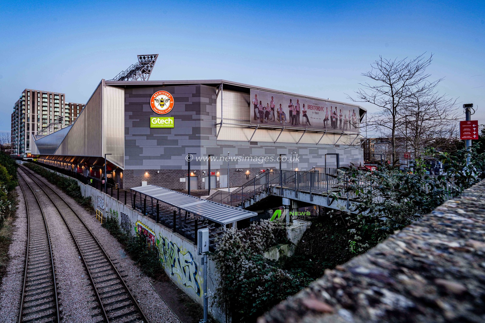 A ground shot showing the stadium during the Premier League match Brentford vs Sunderland at The Gtech Community Stadium, London, United Kingdom, 7th January 2026

(Photo by Maynard Manyowa/News Images)

*** GER AUT SUI OUT ***