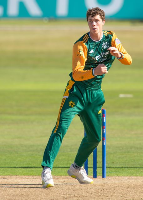 Calvin HARRISON of Nottingham Outlaws bowling during the Royal London One-day Cup match Nottinghamshire vs Essex at Trent Bridge, Nottingham, United Kingdom, 11th August 2024

(Photo by Mark Dunn/News Images)