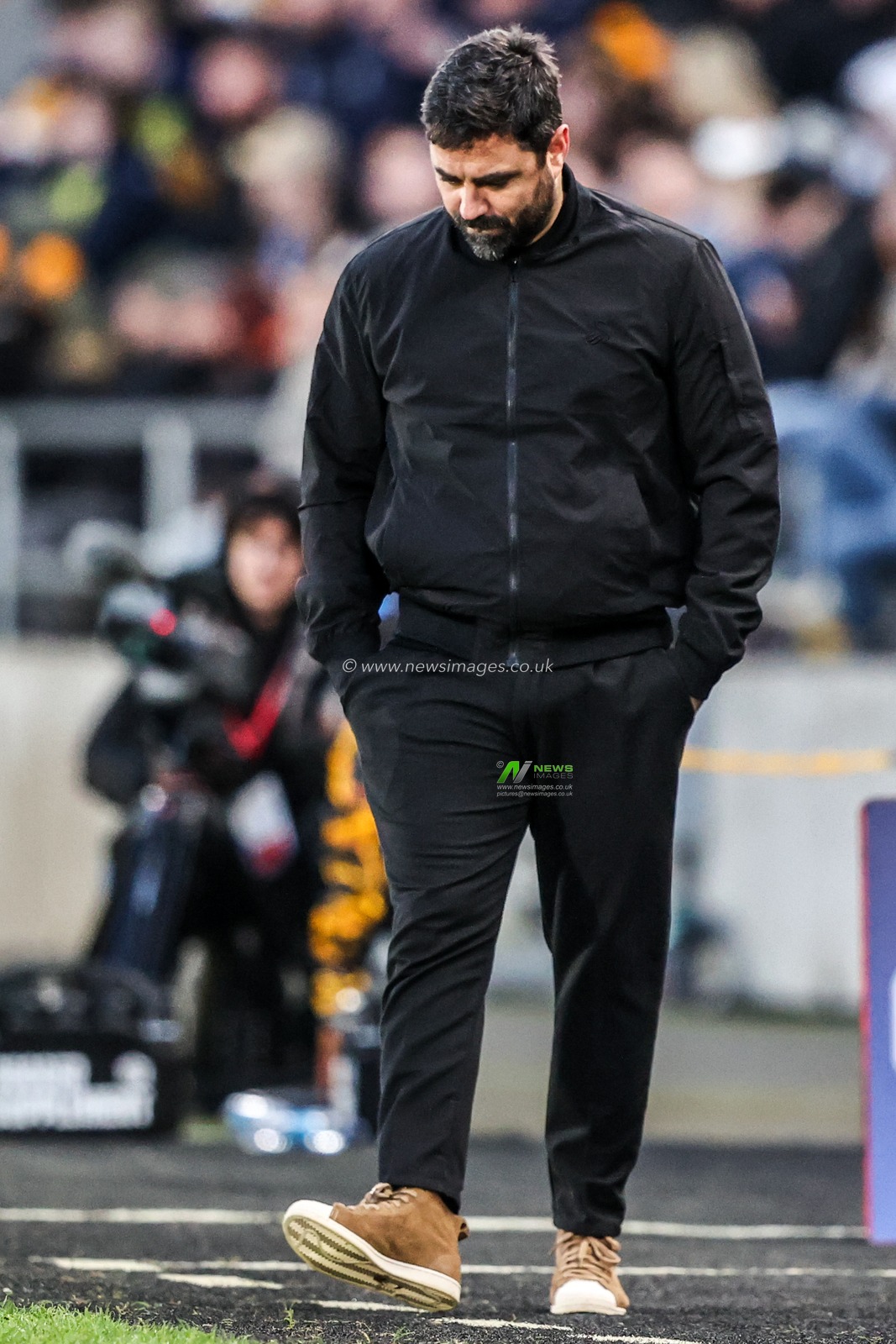 Vitor Matos manager of Swansea City during the Sky Bet Championship match Hull City vs Swansea City at MKM Stadium, Hull, United Kingdom on 24 January 2026

(Photo by Alfie Cosgrove/News Images)