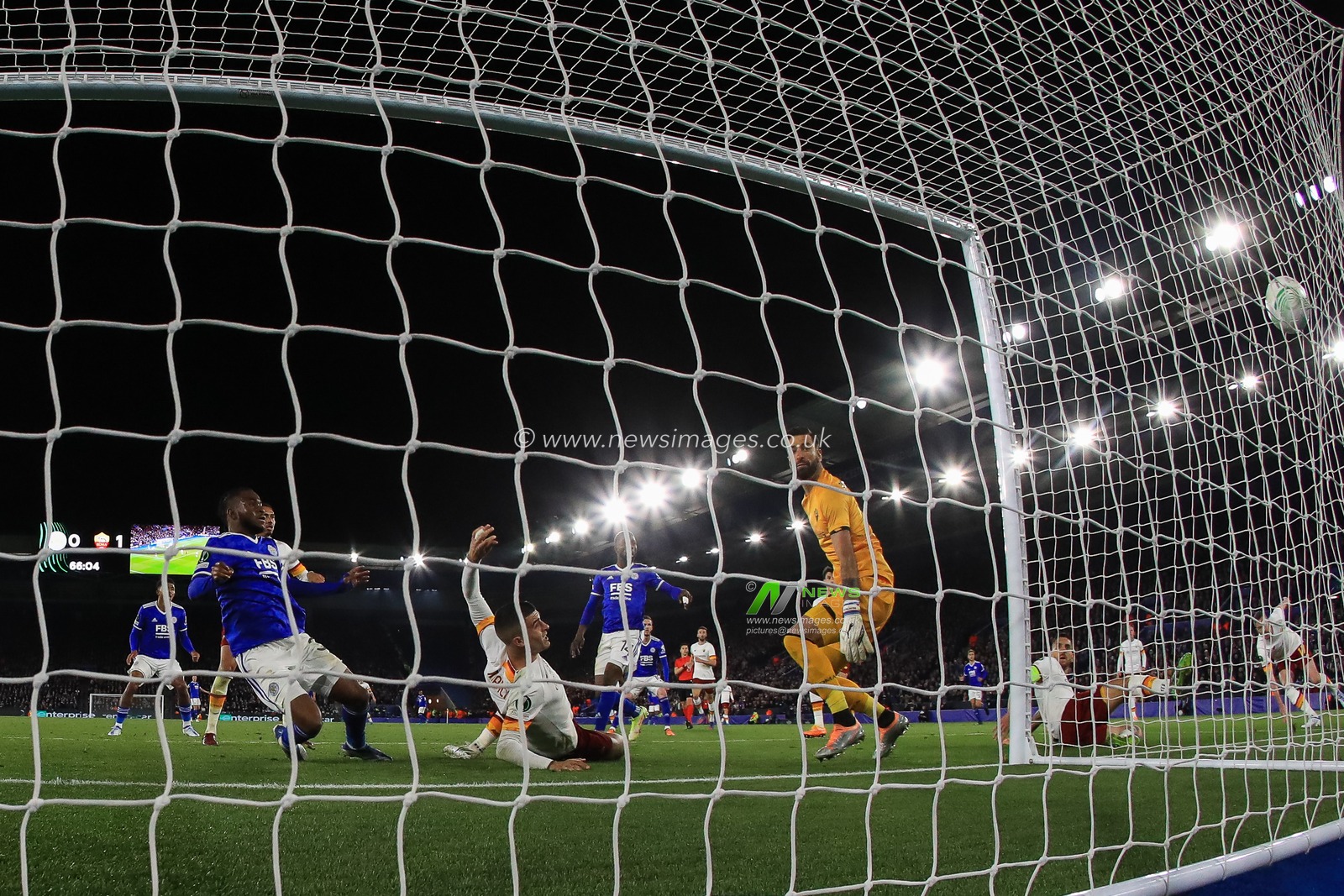 Ademola Lookman #37 of Leicester City scores to make it 1-1