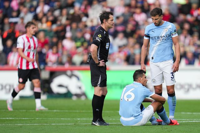 Rodri of Manchester City goes down injured during the Premier League match Brentford vs Manchester City at The Gtech Community Stadium, London, United Kingdom, 5th October 2025

(Photo by Harvey Murphy/News Images)
