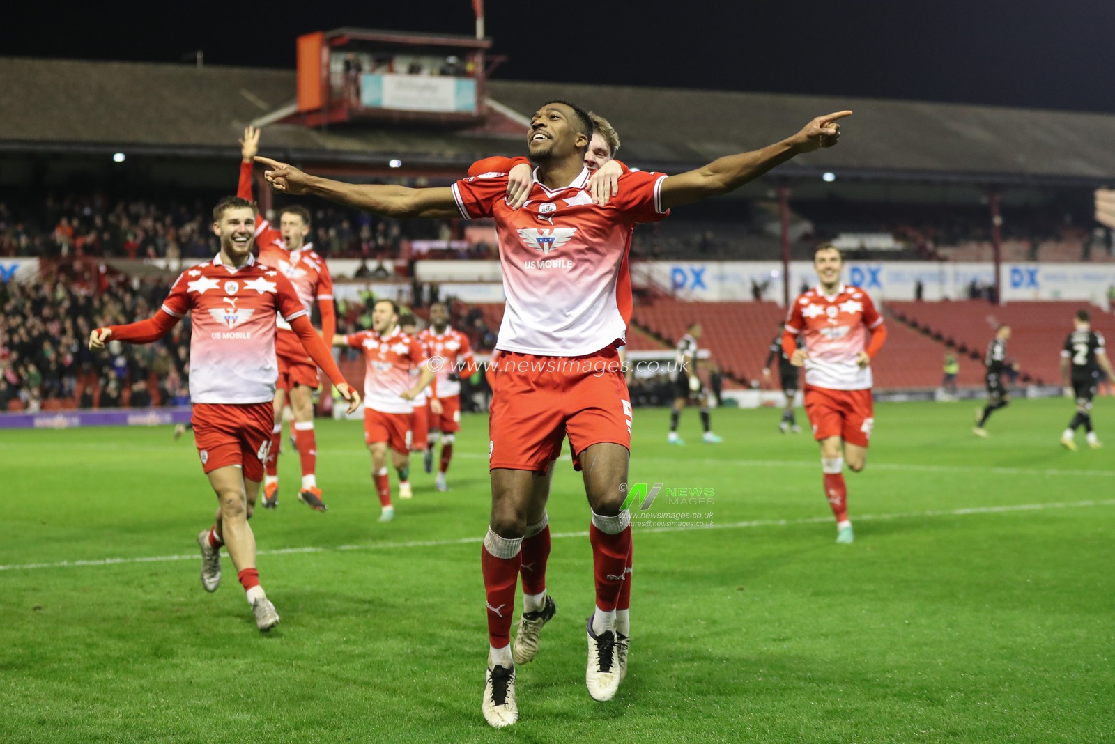 Donovan Pines of Barnsley celebrates his goal to make it 2-0 during the Sky Bet League 1 match Barnsley vs Bolton Wanderers at Oakwell, Barnsley, United Kingdom, 5th March 2024

(Photo by Alfie Cosgrove/News Images)
