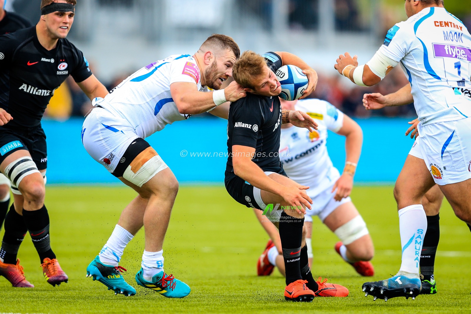 4th May 2019 , Allianz Park , London, England; Gallagher Premiership, Saracens vs Exeter Chiefs ; Max Malins (10) of Saracens receives a tackle

Credit: Georgie Kerr/News Images