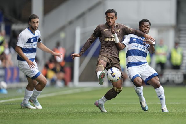 Fabio Carvalho of Brentford wins the ball during the Pre-season friendly match Queens Park Rangers vs Brentford at Kiyan Prince Foundation Stadium, London, United Kingdom, 2nd August 2025

(Photo by Harvey Murphy/News Images)