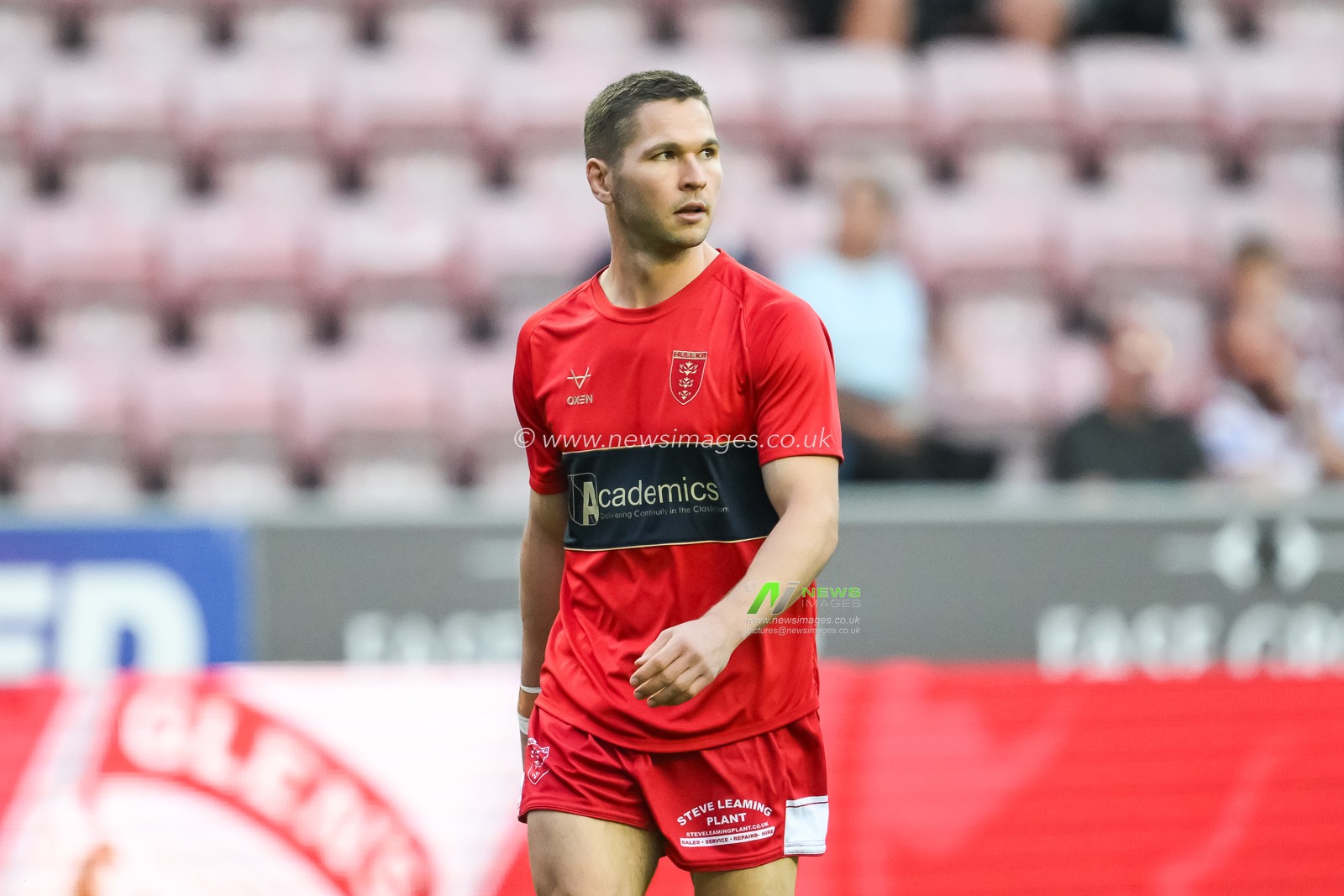 Matt Parcell of Hull KR during pre match warm up ahead of the Betfred Super League Round 25 match Wigan Warriors vs Hull KR at The Brick Community Stadium, Wigan, United Kingdom, 6th September 2024

(Photo by Craig Thomas/News Images)