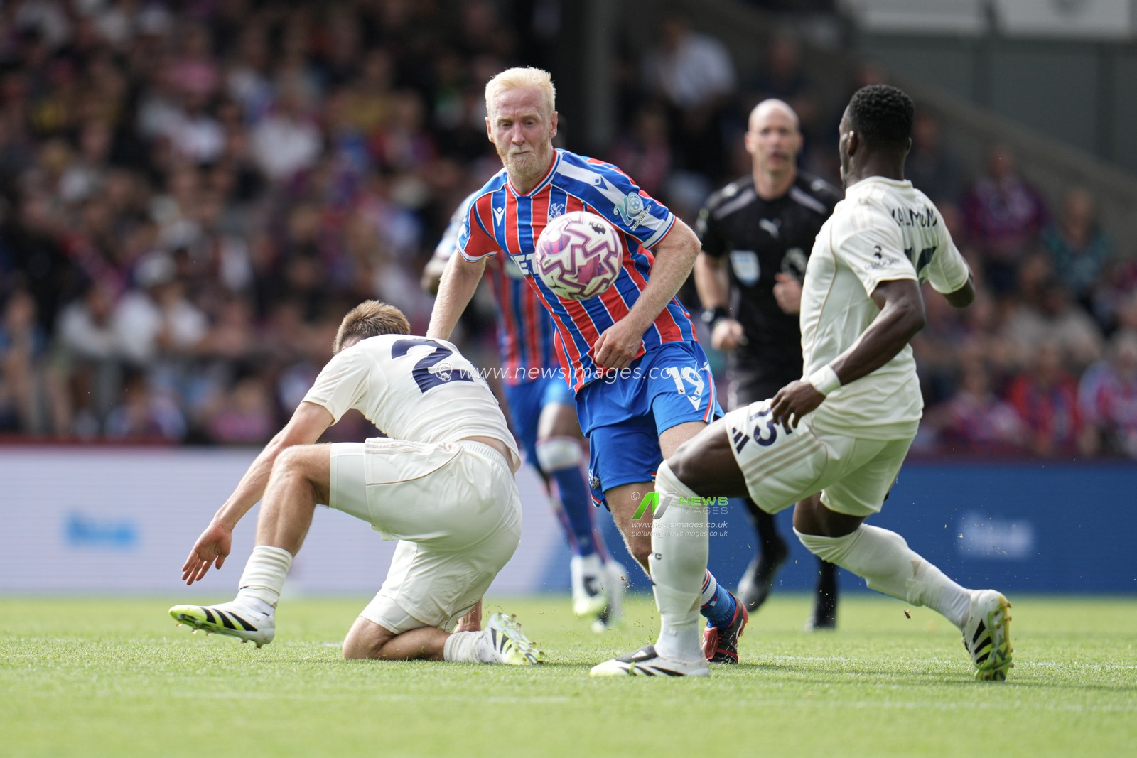 during the Premier League match Crystal Palace vs Nottingham Forest at Selhurst Park, London, United Kingdom, 24th August 2025

(Photo by Harvey Murphy/News Images)