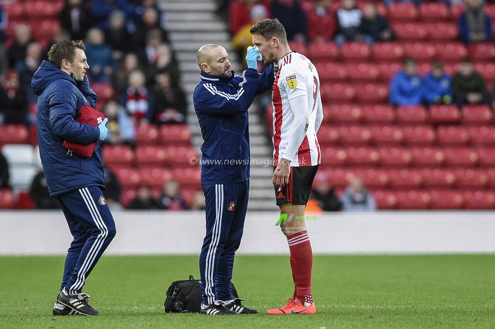 4th January 2020, Stadium Of Light, Sunderland, England; Sky Bet League 1, Sunderland v Lincoln City : Charlie Wyke (9) of Sunderland is injured after a blow to the face

Credit: Iam Burn/News Images