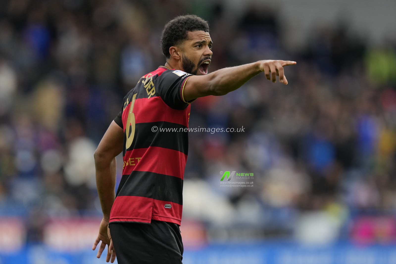 Jake Clarke-Salter #6 of Queens Park Rangers shouts instructions during the Sky Bet Championship match Huddersfield Town vs Queens Park Rangers at John Smith's Stadium, Huddersfield, United Kingdom, 21st October 2023

(Photo by Steve Flynn/News Images)