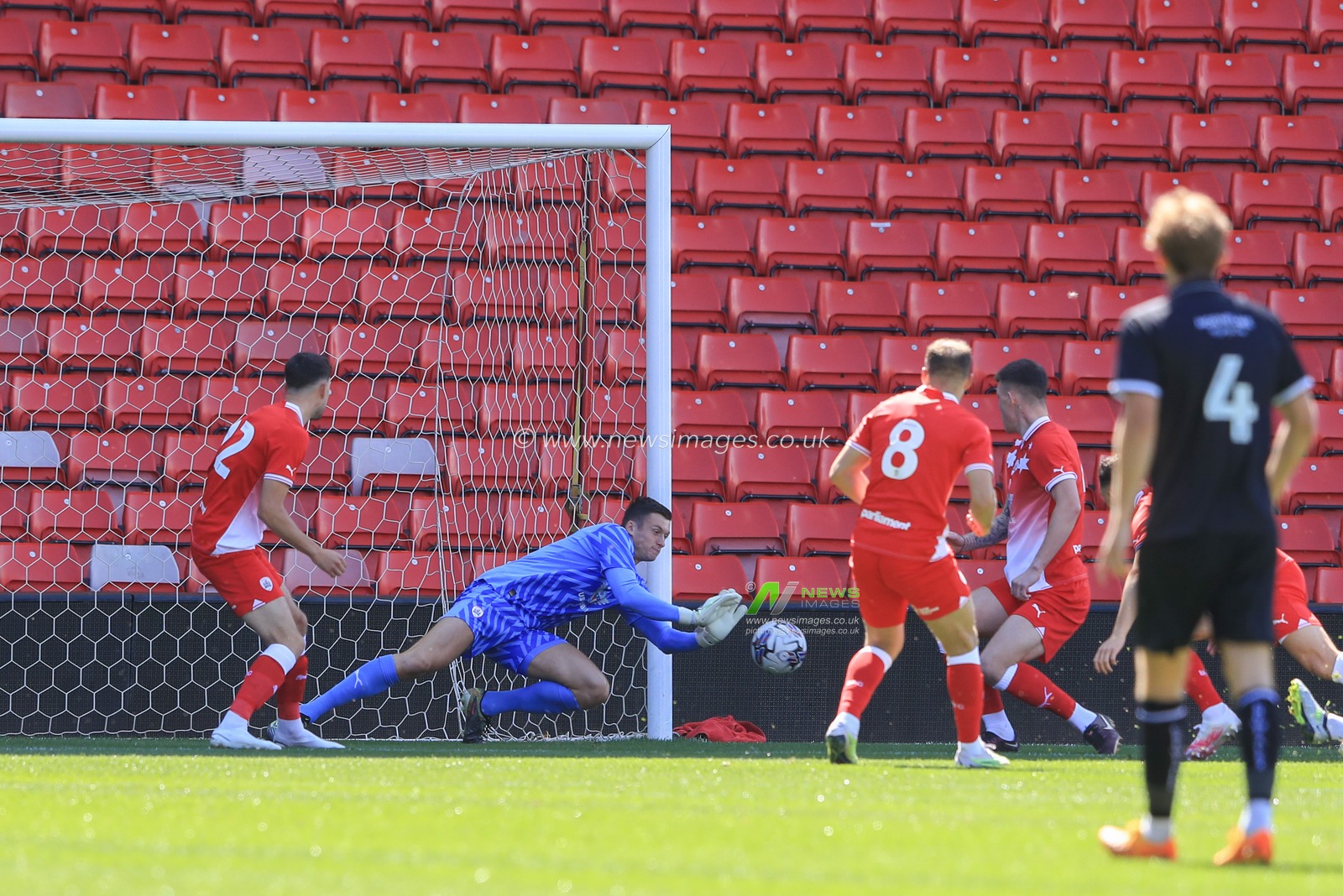 Liam Roberts #1 of Barnsley makes a save during the Pre-season friendly match Barnsley vs Crewe Alexandra at Oakwell, Barnsley, United Kingdom, 29th July 2023

(Photo by Alfie Cosgrove/News Images)
