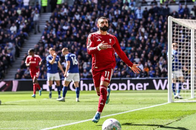 Mohamed Salah of Liverpool celebrates his goal to make it 0-1 during the Premier League match Everton vs Liverpool at Hill Dickinson Stadium, Liverpool, United Kingdom on 19 April 2026

(Photo by Alfie Cosgrove/News Images)