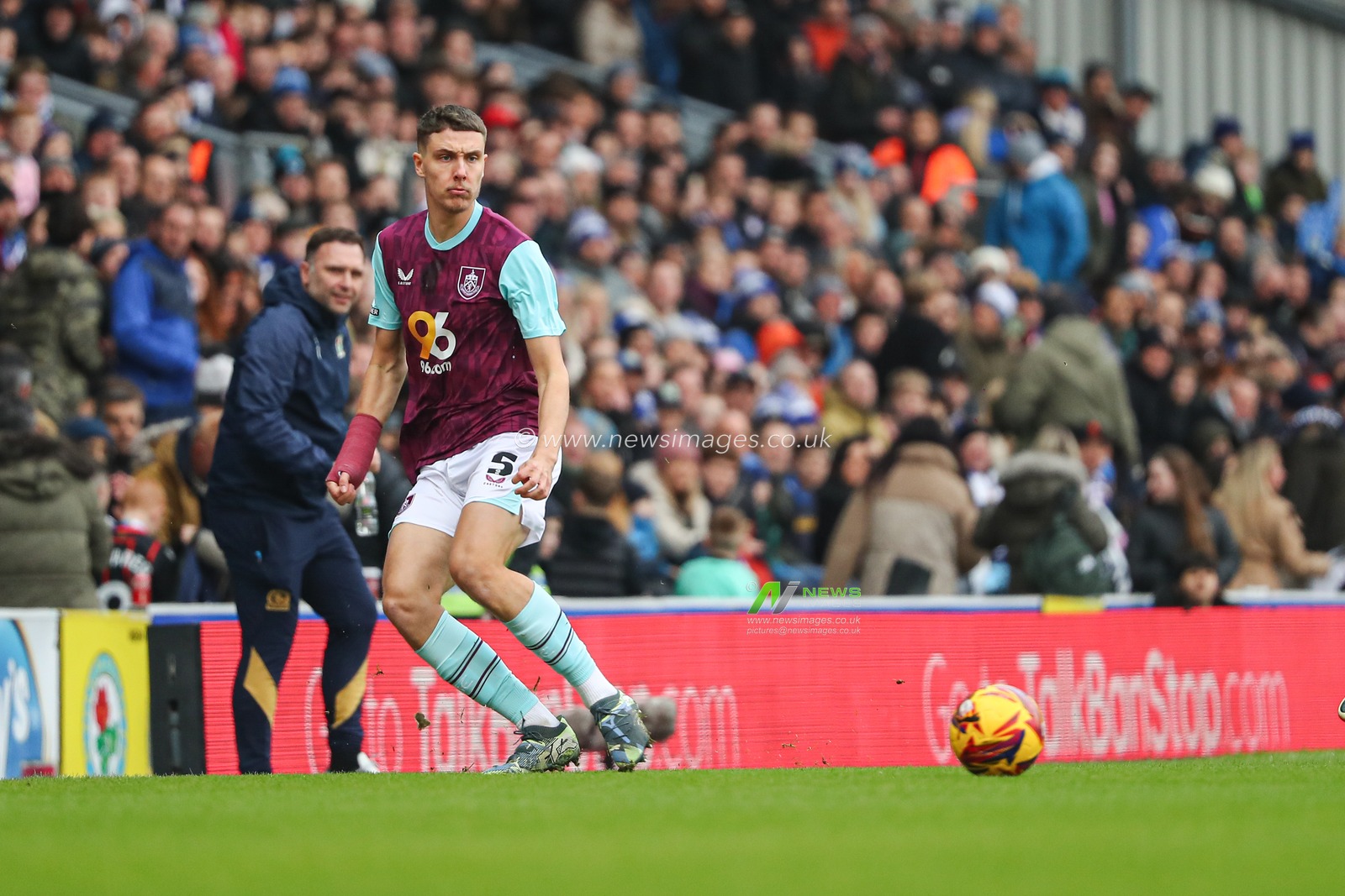 Maxime EstÃ¨ve of Burnley passing the ball back during the Sky Bet Championship match Blackburn Rovers vs Burnley at Ewood Park, Blackburn, United Kingdom, 4th January 2025

(Photo by Jorge Horsted/News Images)