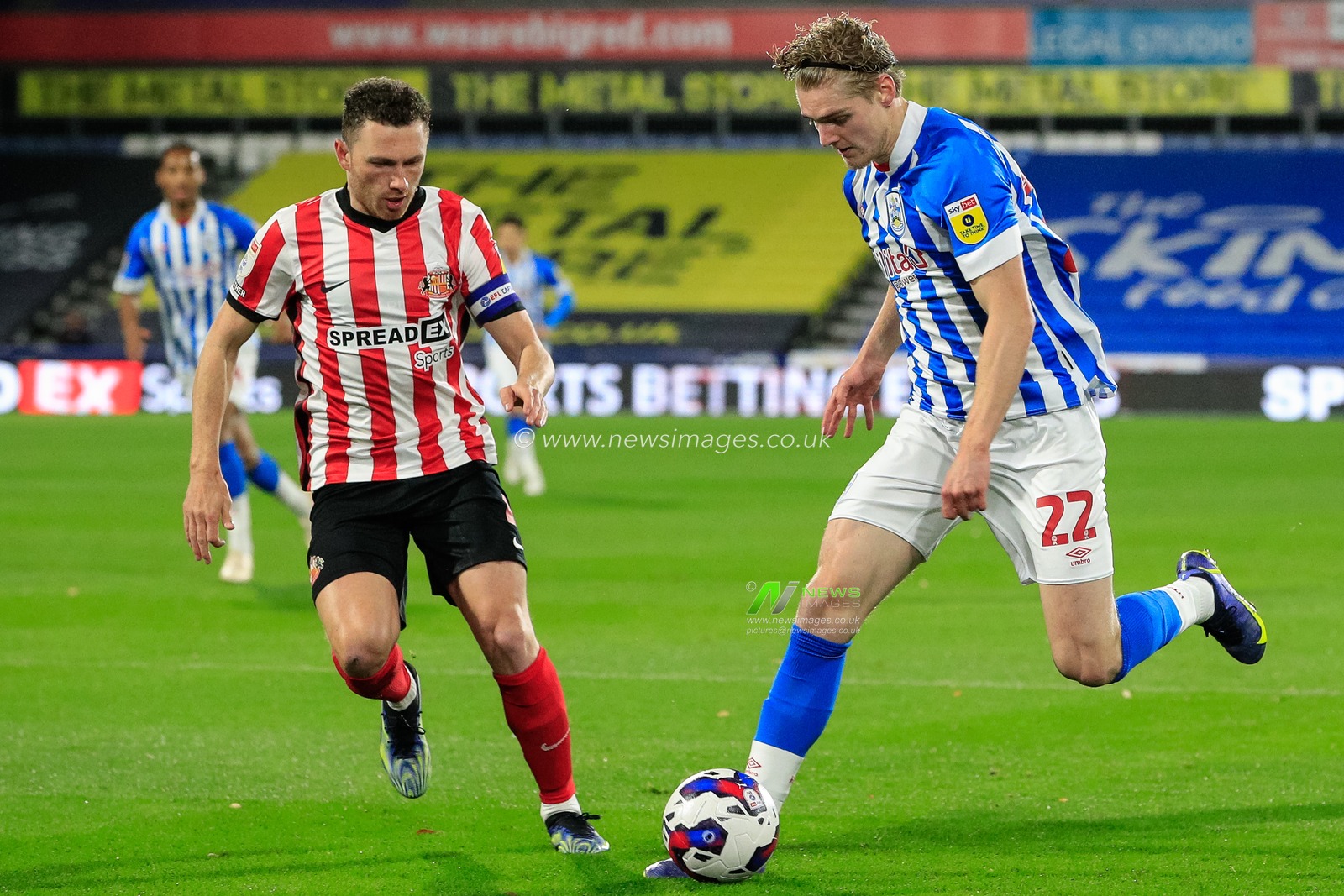 Jack Rudoni #22 of Huddersfield Town in action during the Sky Bet Championship match Huddersfield Town vs Sunderland at John Smith's Stadium, Huddersfield, United Kingdom, 2nd November 2022

(Photo by James Heaton/News Images)