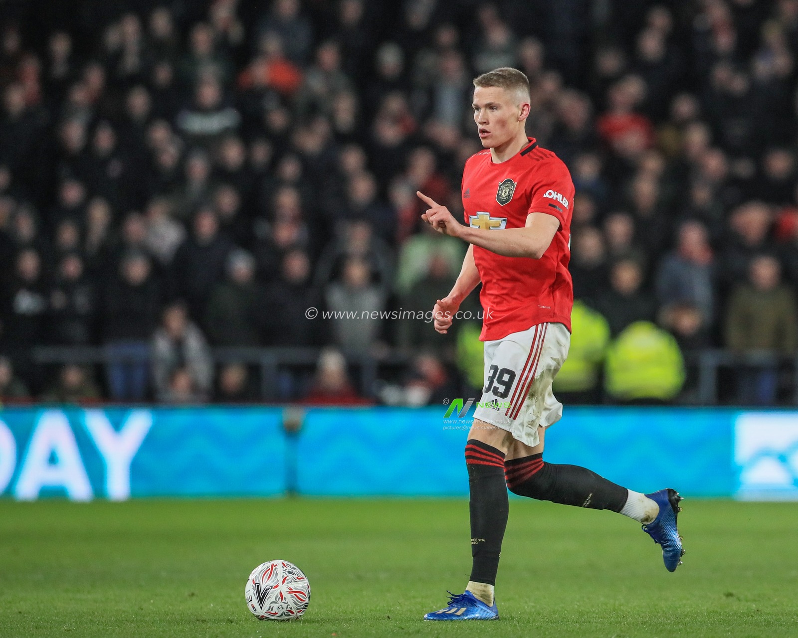 5th March 2020, Pride Park Stadium, Derby, England; Emirates FA Cup 5th Round, Derby County v Manchester United : Scott McTominay (39) of Manchester United in action during the game