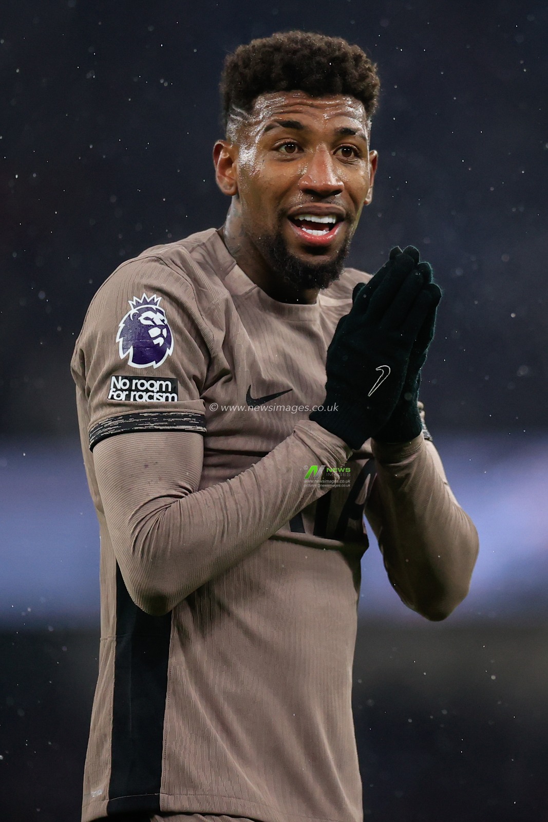 Emerson #12 of Tottenham Hotspur reacts during the Premier League match Manchester City vs Tottenham Hotspur at Etihad Stadium, Manchester, United Kingdom, 3rd December 2023

(Photo by Conor Molloy/News Images)