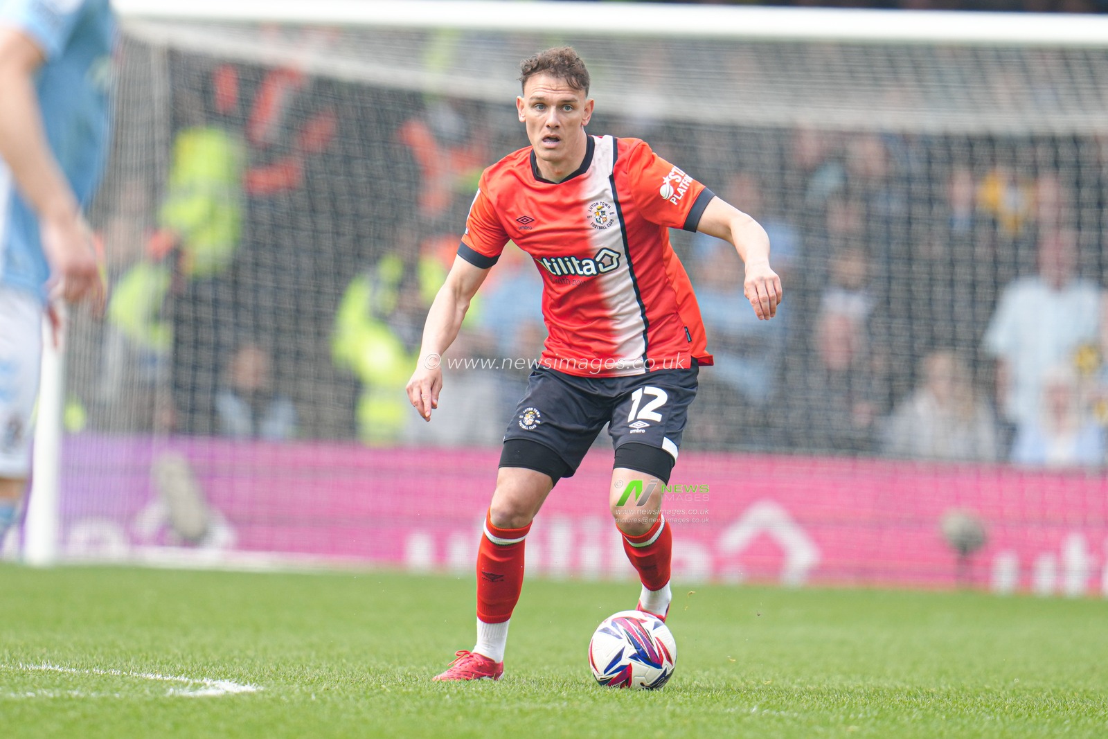 Kal Naismith of Luton Town during the Sky Bet Championship match Luton Town vs Coventry City at Kenilworth Road, Luton, United Kingdom, 26th April 2025

(Photo by Harvey Murphy/News Images)