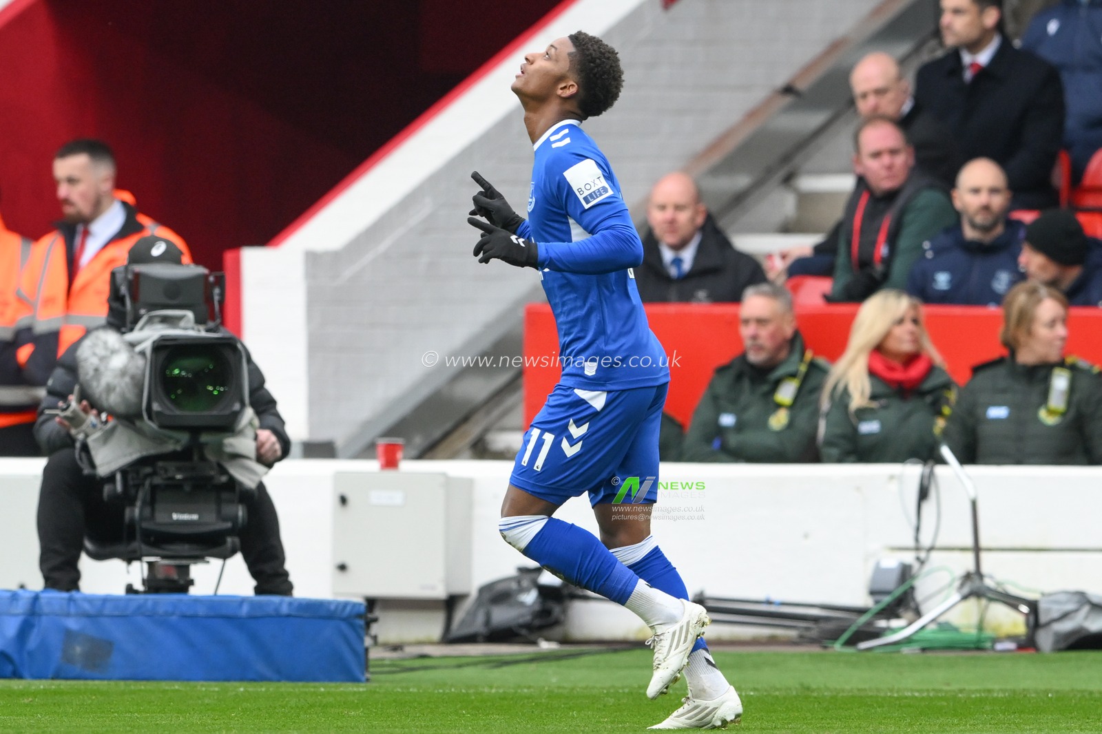 Demarai Gray #11 of Everton celebrates his goal to make it 0-1 during the Premier League match Nottingham Forest vs Everton at City Ground, Nottingham, United Kingdom, 4th March 2023

(Photo by Craig Thomas/News Images)