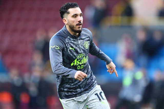 Rayan Cherki of Manchester City warms up ahead of the Premier League match Burnley vs Manchester City at Turf Moor, Burnley, United Kingdom on 22 April 2026

(Photo by Jorge Horsted/News Images)