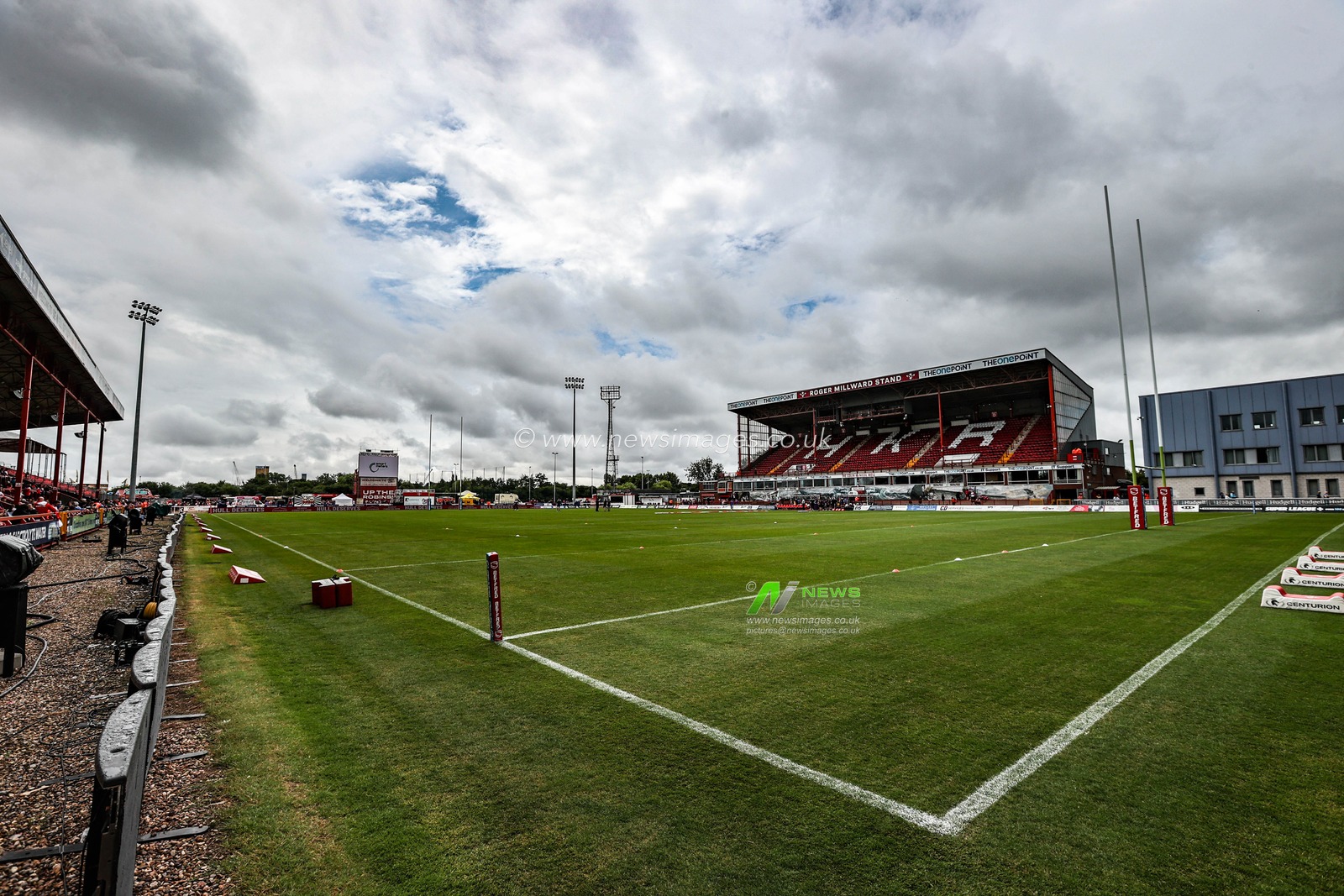 A general view of Sewell Group Craven Park ahead of the Betfred Super League round 17 match Hull KR vs Leeds Rhinos at Sewell Group Craven Park, Kingston upon Hull, United Kingdom, 6th July 2025

(Photo by Alfie Cosgrove/News Images)
