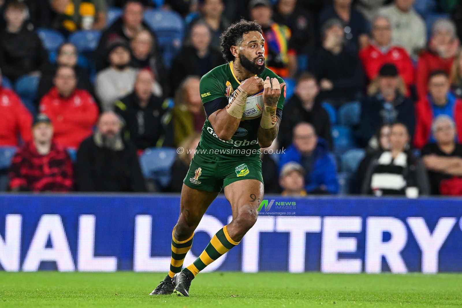 Josh Addo-Carr of Australia takes the high ball during the Rugby League World Cup 2021 Semi Final match Australia vs New Zealand at Elland Road, Leeds, United Kingdom, 11th November 2022

(Photo by Craig Thomas/News Images)