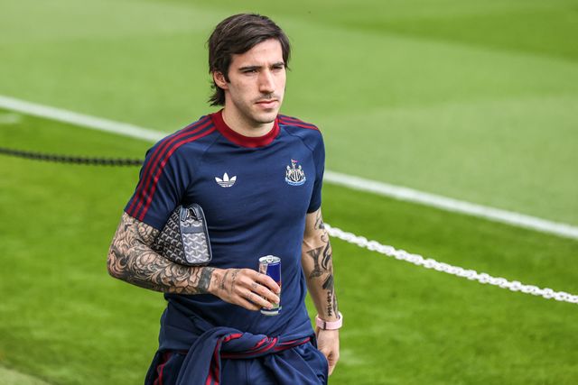 Sandro Tonali of Newcastle United arrives during the Premier League match Newcastle Untied vs West Ham United at St. James's Park, Newcastle, United Kingdom on 17 May 2026

(Photo by Alfie Cosgrove/News Images)