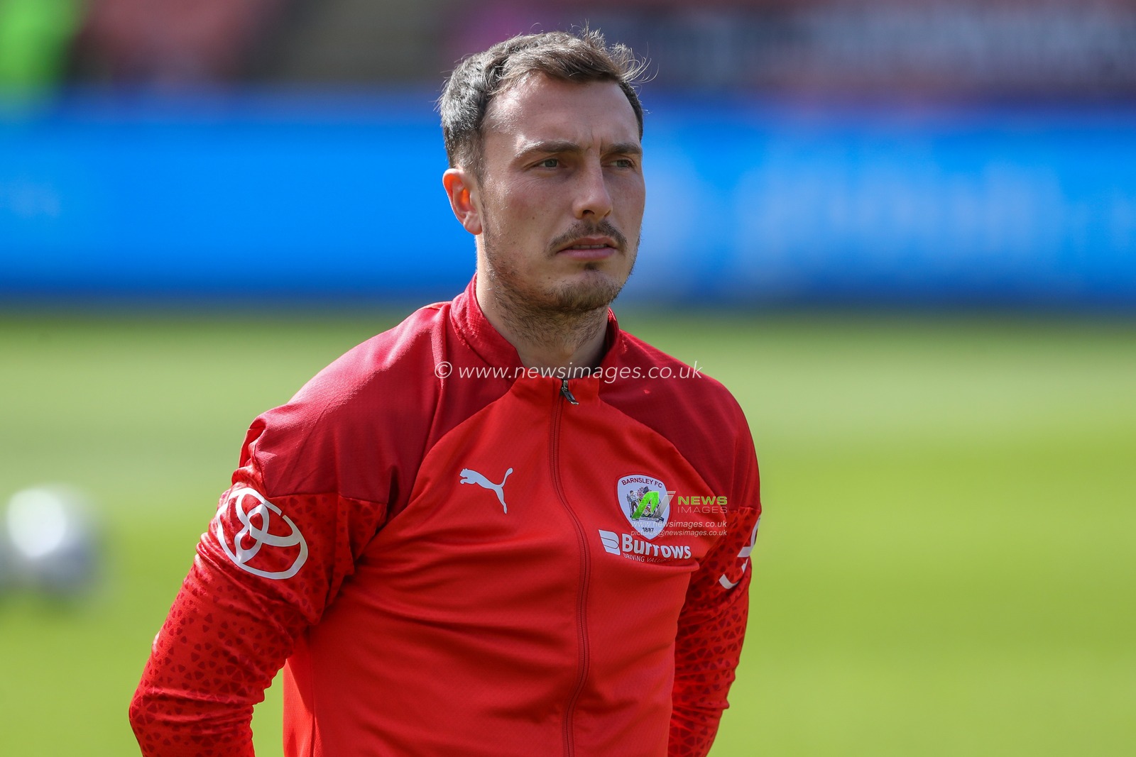 Josh Earl of Barnsley in the pregame warmup session during the Sky Bet League 1 match Blackpool vs Barnsley at Bloomfield Road, Blackpool, United Kingdom, 20th April 2024

(Photo by Alfie Cosgrove/News Images)