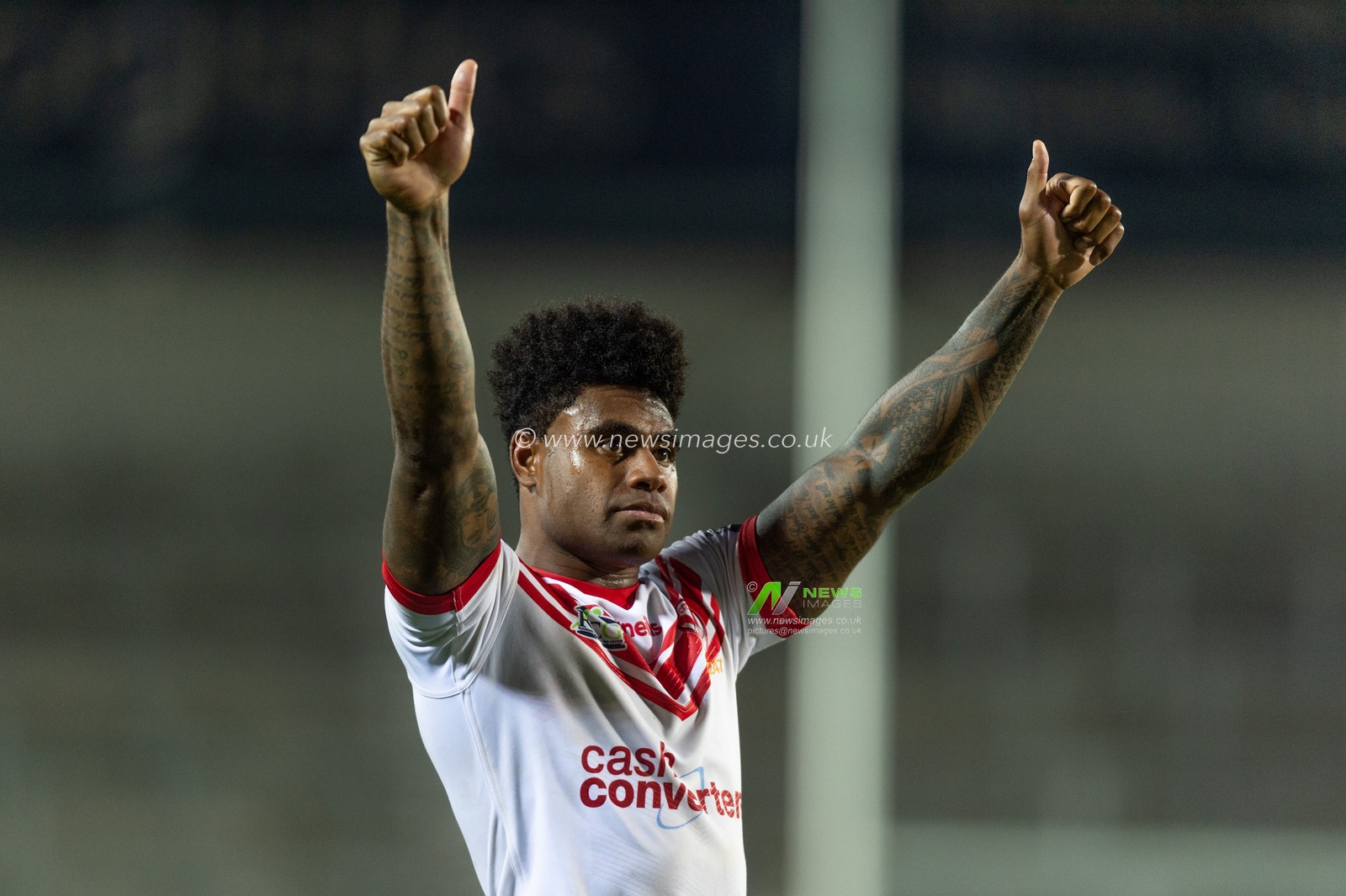 2nd August 2019 , Totally Wicked Stadium, St Helens, England;  Betfred Super League, Round 24, St Helens vs Wakefield Trinity ; Kevin Naiqama (3) of St Helens thanks the home support following the game

Credit: Richard Long/News Images