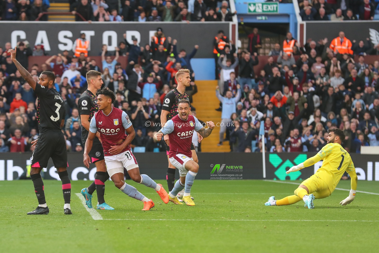 Ollie Watkins #11 of Aston Villa  celebrates his goal to make it 4-0  during the Premier League match Aston Villa vs Brentford at Villa Park, Birmingham, United Kingdom, 23rd October 2022

(Photo by Gareth Evans/News Images)