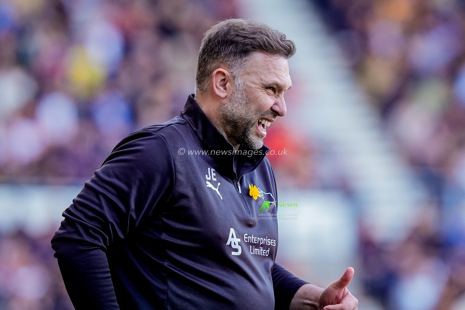 John Eustace manager of Derby County gives his team instructions during the Sky Bet Championship match Derby County vs Stoke City at Pride Park Stadium, Derby, United Kingdom on 06 April 2026

(Photo by Maynard Manyowa/News Images)