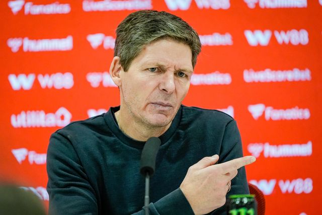 Crystal Palace manager Oliver Glasner in the manager post-match press conference during the Premier League match Sunderland vs Crystal Palace at Stadium Of Light, Sunderland, United Kingdom, 17th January 2026

(Photo by Maynard Manyowa/News Images)