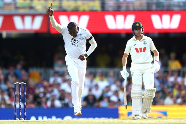 Jofra Archer of England celebrates dismissing Jake Weatherald of Australia during the NRMA Insurance Ashes Second Test Day 2 Australia vs England at The Gabba, Brisbane Cricket Ground, Brisbane, Australia, 5th December 2025

(Photo by Pat Hoelscher/News Images)

*** GER AUT SUI OUT ***