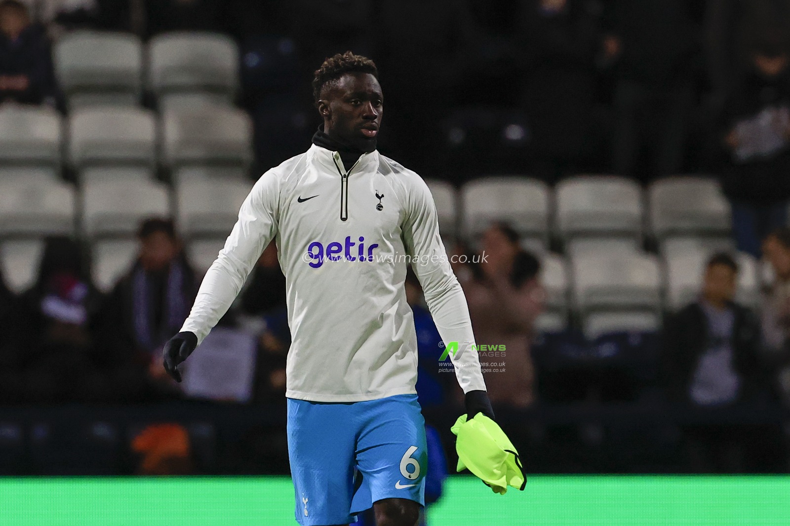 Davinson Sanchez #6 of Tottenham Hotspur warms up for the game ahead of the Emirates FA Cup Fourth Round match Preston North End vs Tottenham Hotspur at Deepdale, Preston, United Kingdom, 28th January 2023

(Photo by Conor Molloy/News Images)