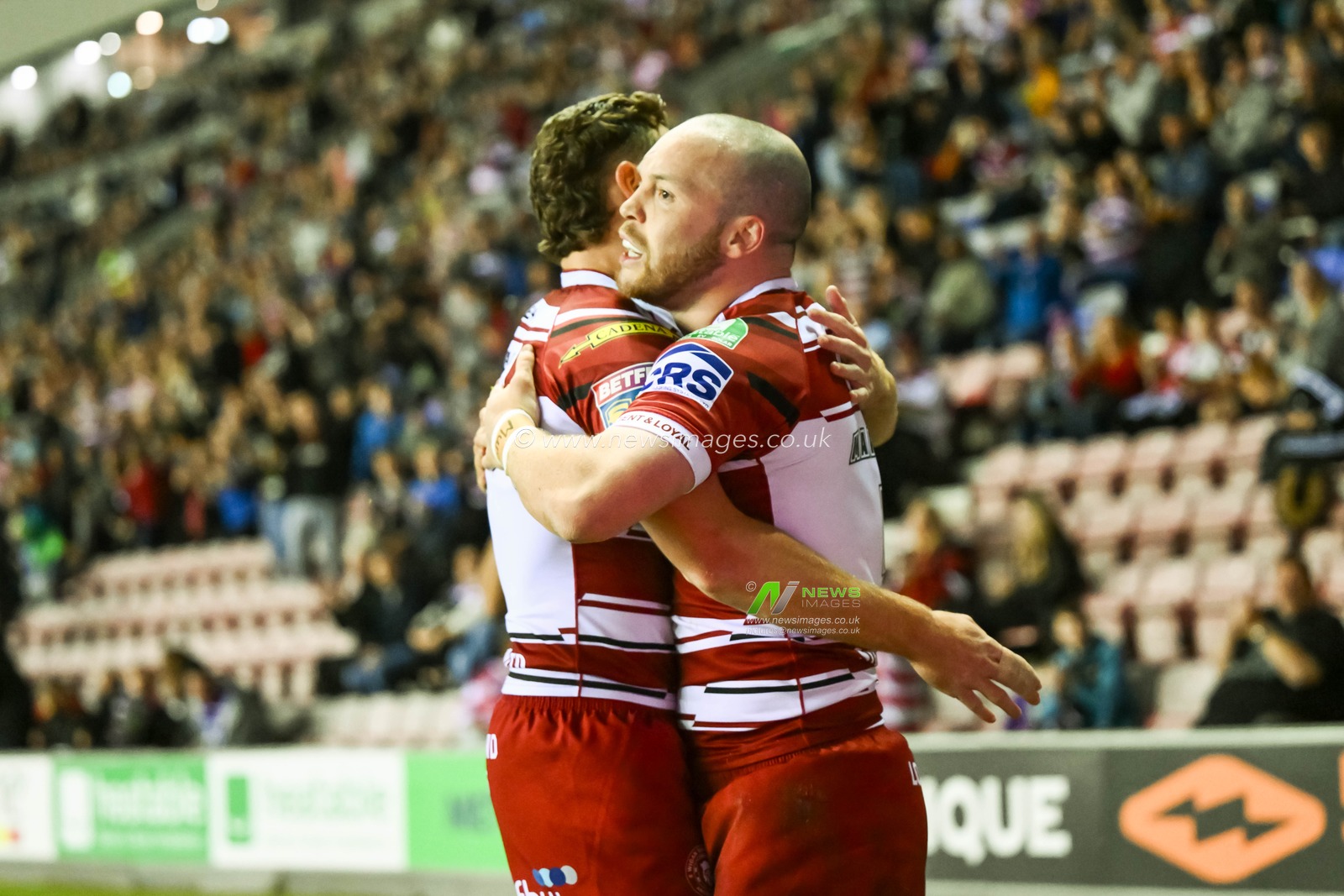 Liam Marshall of Wigan Warriors celebrates his try during the Betfred Super League Round 27 match Wigan Warriors vs Salford Red Devils at The Brick Community Stadium, Wigan, United Kingdom, 19th September 2024

(Photo by Craig Thomas/News Images)