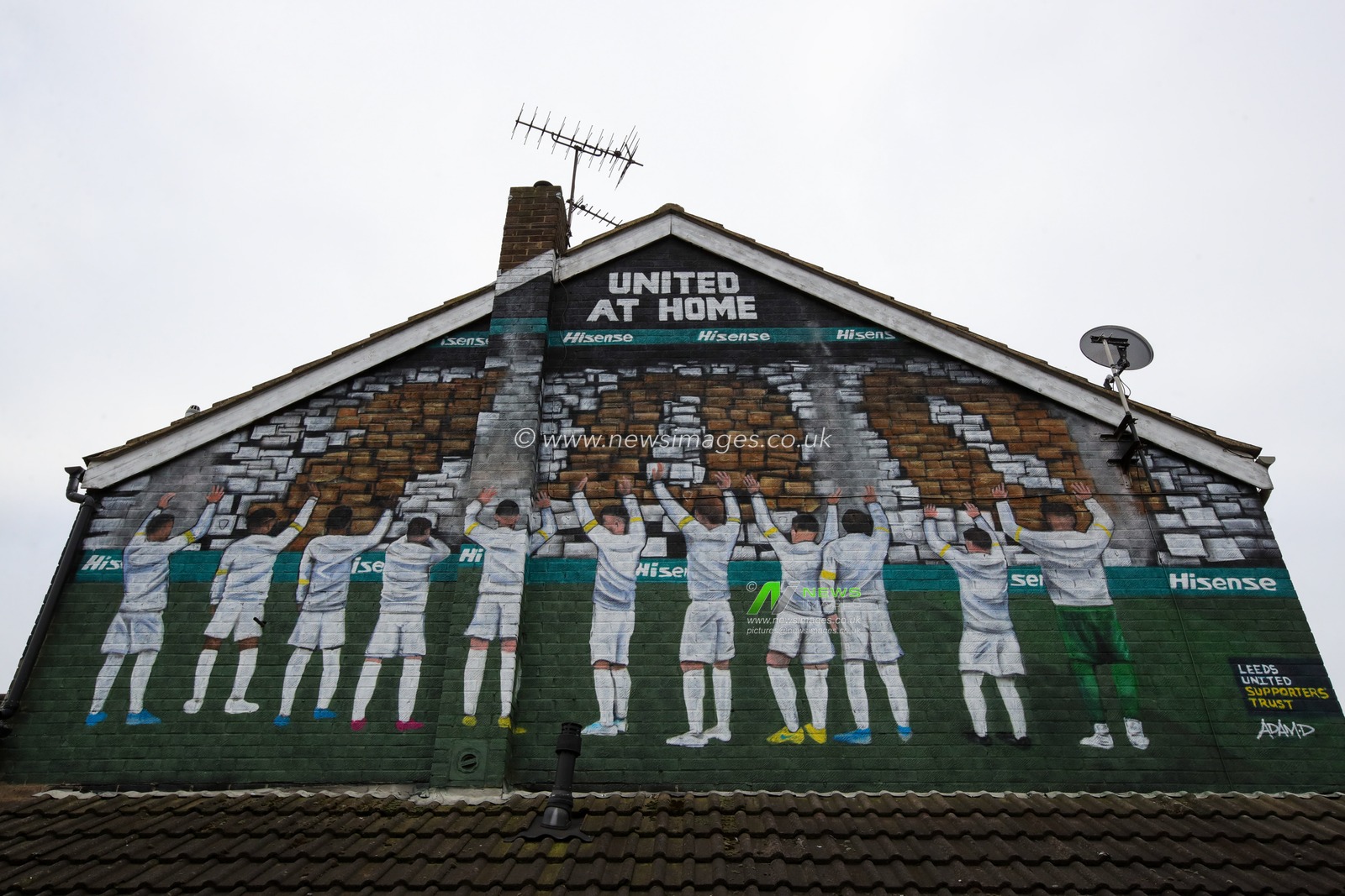 A Leeds United mural on a house near Elland Road Stadium ahead of the Premier League match Leeds United vs Manchester United at Elland Road, Leeds, United Kingdom, 12th February 2023

(Photo by James Heaton/News Images)